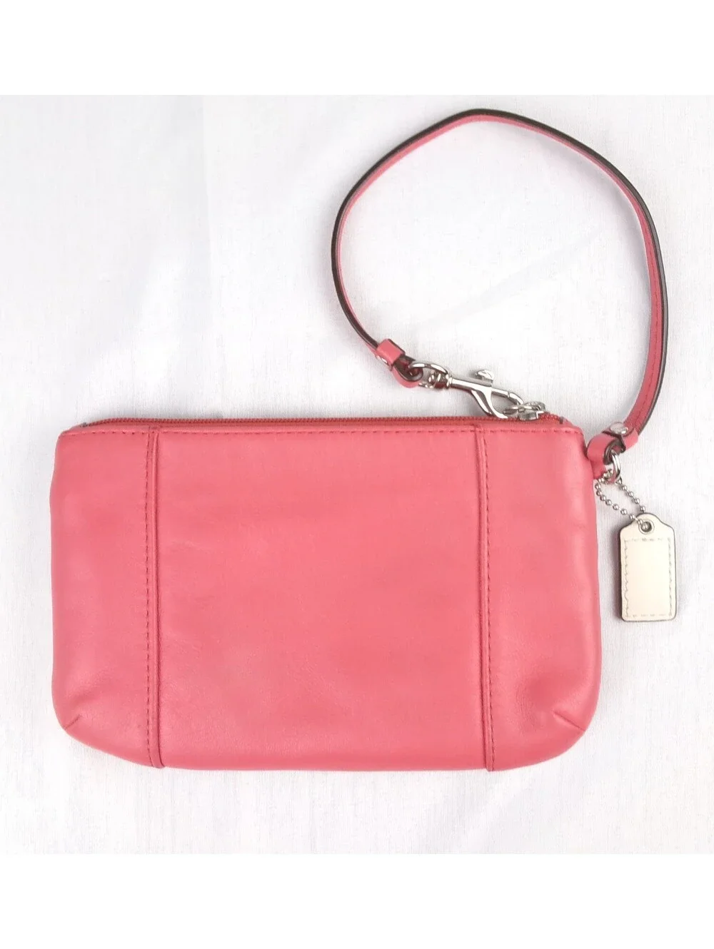 Authentic Coach Coral Pink Leather Wristlet Clutch Zip Pouch Hangtag